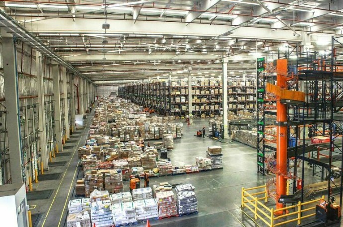 В Госдуме призвали внедрять роботов в сфере торговли В Госдуме призвали внедрять роботов в сфере торговли