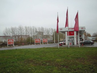 Инвестор комплексной застройки выкупил автозаправку у стадиона «Трудовые резервы»