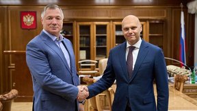 Марат Хуснуллин провел встречу с губернатором Калининградской области Алексеем Беспрозванных