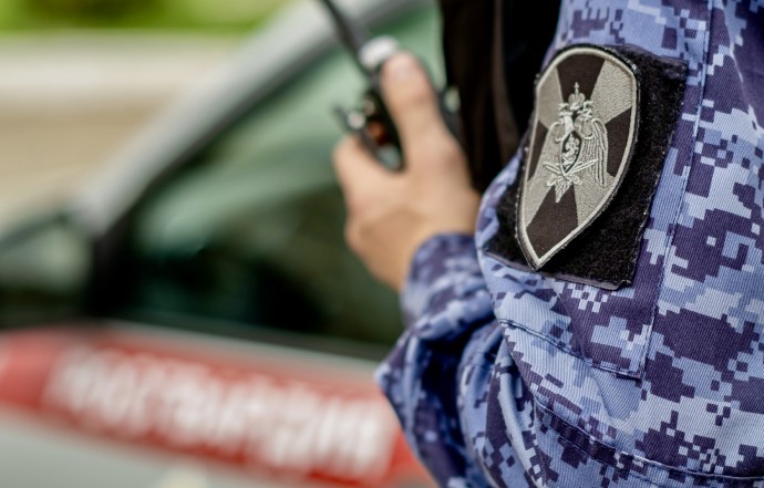 В Пензе задержали молодого мужчину, устроившего дебош в баре