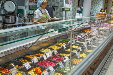Супермаркетам хотят запретить торговать готовой едой