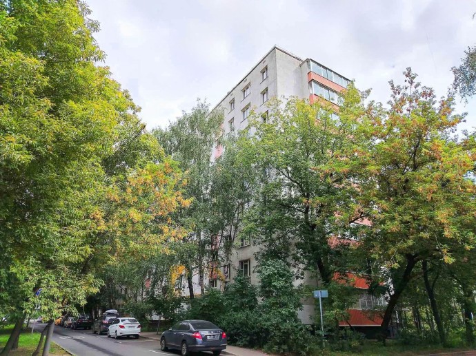 На городские торги выставили два помещения для бизнеса в Оболенском переулке