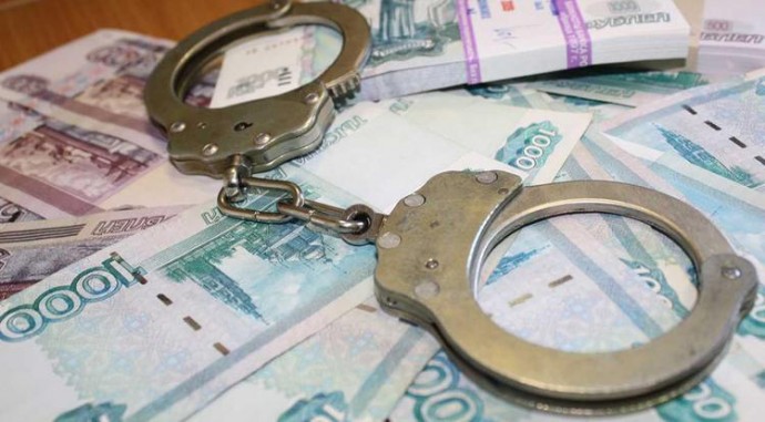 В Старом Осколе на водителя завели уголовное дело за попытку дать взятку полицейскому