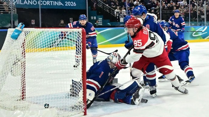 Сборная США после первого периода проигрывает Дании на Олимпиаде-2026