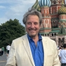 Отец Илона Маска пожалел о своем первом визите в Москву. Он сказал, что ему нужно было приехать сюда намного раньше