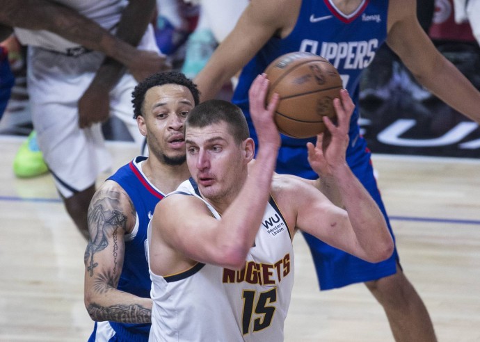 «Денвер» обыграл «Индиану», Йокич оформил трипл-дабл «Денвер» обыграл «Индиану», Йокич оформил трипл-дабл