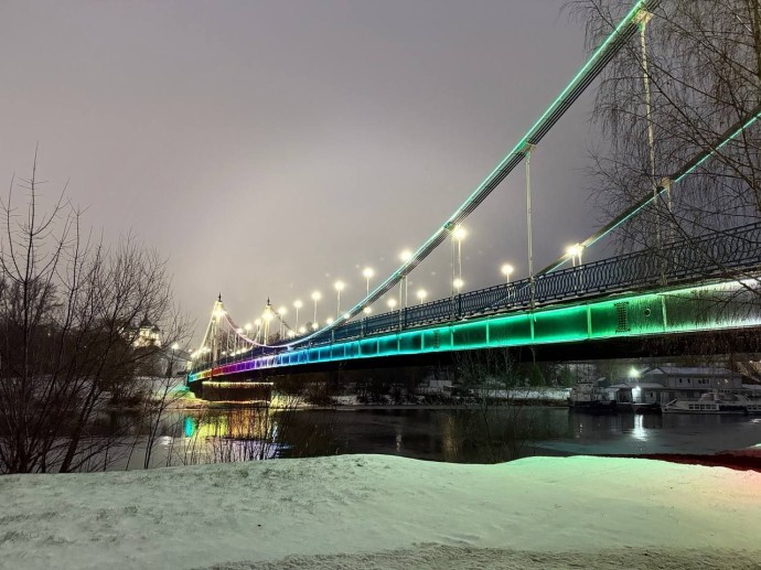 «Россети Центр» смонтировали архитектурно-художественную подсветку Даманского моста в Ярославле