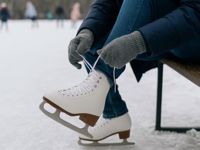 В Петербурге открыли крупнейший каток мира у Финского залива — городские афиши