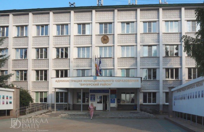 Дорога в селе Бурятии превратилась в стиральную доску