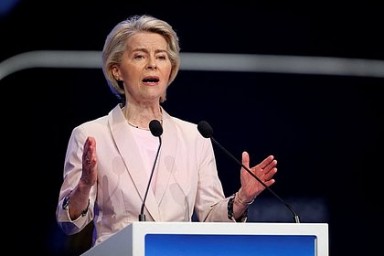 Глава Еврокомиссии назвала следующую неделю решающей для будущего Украины