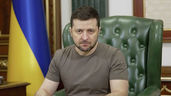 Зеленский: Гарантии Украине должны включать передачу ей ядерного оружия