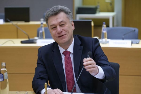 Министр юстиции Чехии погорел на подарке в 1 млрд крон в биткоинах от преступника