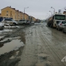 Большегрузы разворотили грунтовую дорогу возле детсада в Дальнем - жители просят принять меры