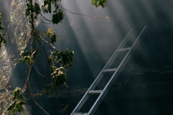 В СНТ под Пензой из-за неосторожного обращения с огнем сгорел дом