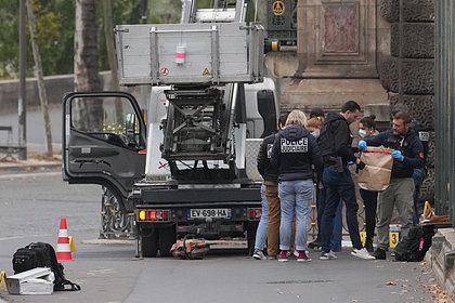 Подозреваемого в ограблении Лувра задержали в аэропорту