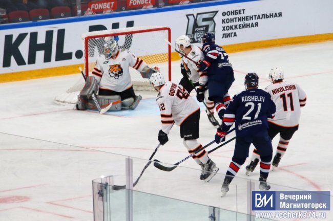 Экс-хоккеист "Металлурга" сменил команду Экс-хоккеист "Металлурга" сменил команду