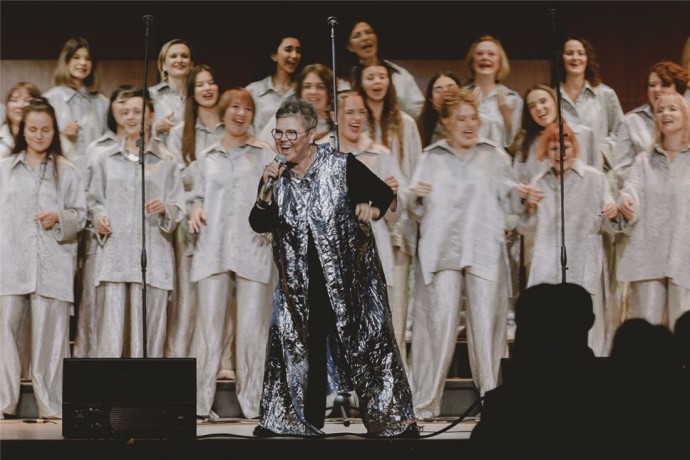 24 декабря — Ольга Олейникова & Sunny Side Singers: «Рождественский переполох» в Джаз-клубе Алексея Козлова 24 декабря — Ольга Олейникова & Sunny Side Singers: «Рождественский переполох» в Джаз-клубе Алексея Козлова