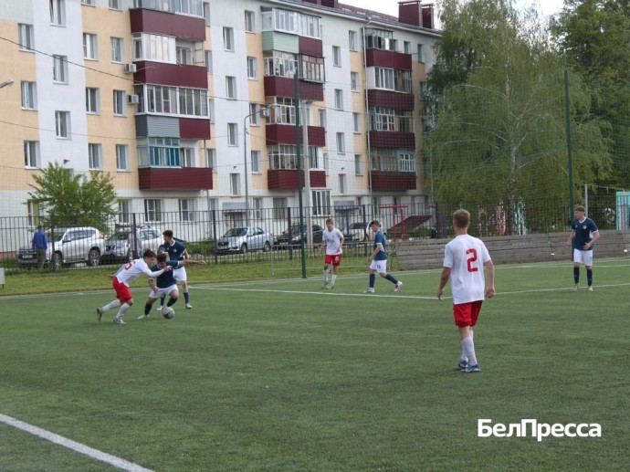 «Салют-М» уверенно обыграл воронежский «Факел-2»