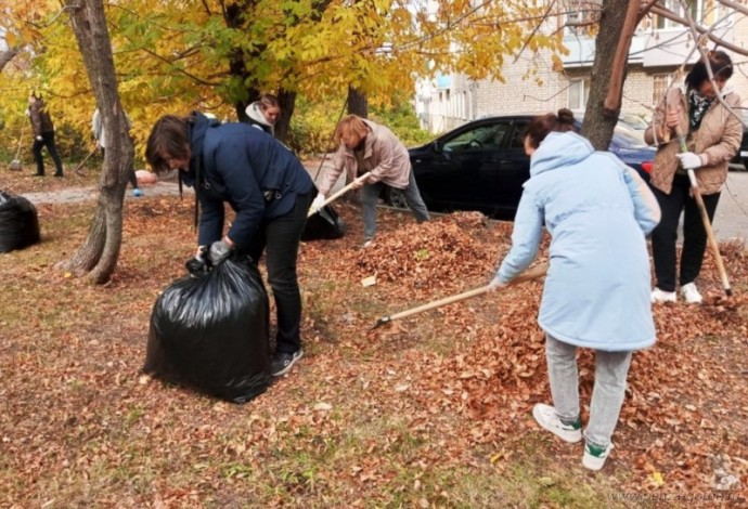 В Пензе прошла масштабная санитарная пятница в рамках месячника по благоустройству