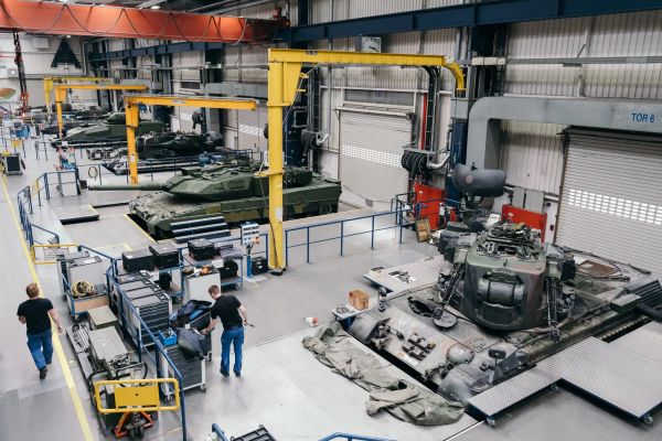 Глобальная милитаризация от Северной Америки до Южного Кавказа: расходы бьют рекорды
