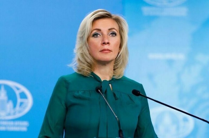 Захарова назвала «заговором в дурдоме» слова Кулебы о выезде с Украины