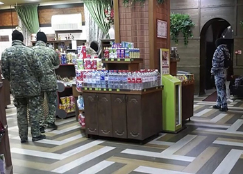 Пермский бизнесмен задержан за надругательство над несовершеннолетней в кафе Пермский бизнесмен задержан за надругательство над несовершеннолетней в кафе