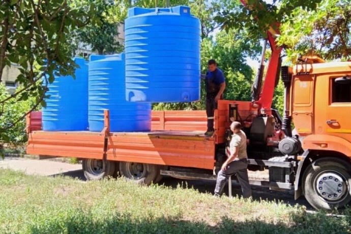 В городах ДНР налаживают водоснабжение с помощью новых резервуаров