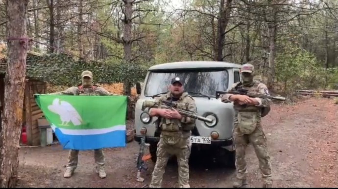 Район Башкирии доставил на фронт два грузовика с гумпомощью