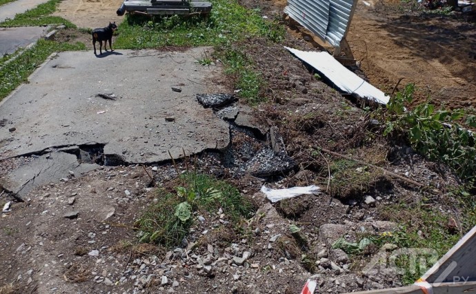 Южносахалинцы жалуются на разгром во дворе, который остался после прокладки сетей Южносахалинцы жалуются на разгром во дворе, который остался после прокладки сетей