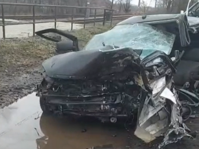 Водитель и трое пассажиров легковушки пострадали в ДТП с грузовиком в Старом Осколе Водитель и трое пассажиров легковушки пострадали в ДТП с грузовиком в Старом Осколе