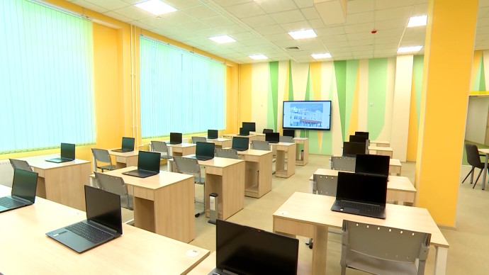 Александр Беглов: По программе реновации советских школ в ближайшие годы в Петербурге построят 30 новых зданий