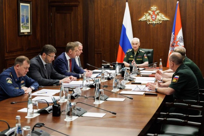 Гладков доложил о разминировании приграничья министру обороны РФ Андрею Белоусову