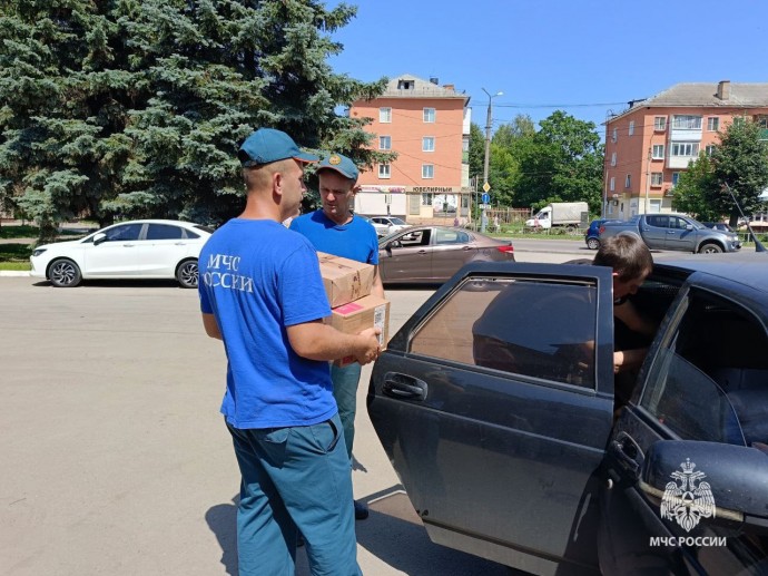 Узловские спасатели отправили гуманитарную помощь защитникам Родины
