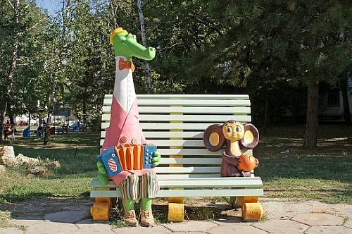 Амурские бизнесмены получили штрафы за Чебурашку и Карамельку