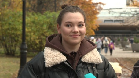 Студентка Александра Бугаева поздравила Петербургский метрополитен с юбилеем