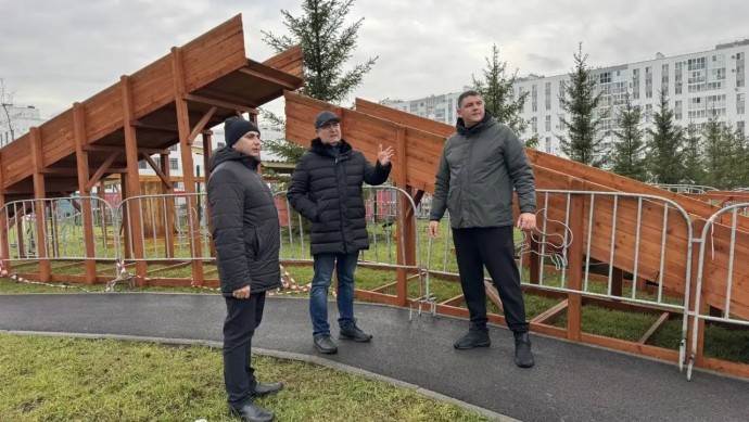 В уфимском сквере «Времена года» впервые установят новогоднюю ёлку В уфимском сквере «Времена года» впервые установят новогоднюю ёлку