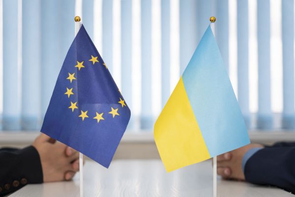 ЕС рассматривает возможность отменить «временную защиту» мигрантов с Украины