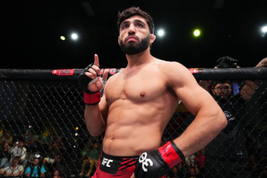 UFC Fight Night 265, Царукян - Хукер, прямая текстовая онлайн трансляция