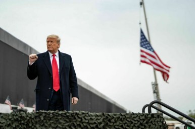 Трамп обещал защитить Польшу и Прибалтику при эскалации в отношениях с Россией