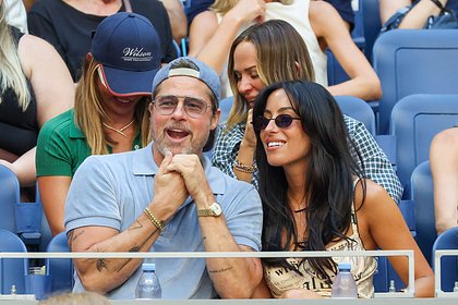 Брэд Питт посетил финал US Open с молодой возлюбленной Брэд Питт посетил финал US Open с молодой возлюбленной