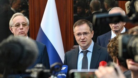 Мединский назвал целью переговоров с Украиной долгосрочный мир и устранение первопричин конфликта