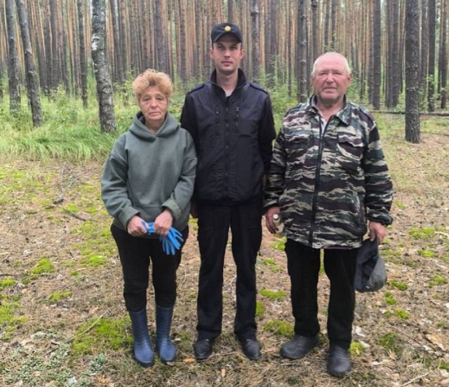 В Мордовии полицейские нашли грибников, заблудившихся в лесу