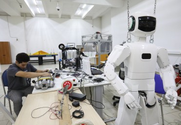 В СФ предложили давать субсидии школам и вузам на закупку нашей робототехники