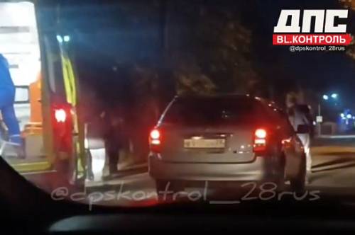 В Зее автомобиль сбил ребенка В Зее автомобиль сбил ребенка