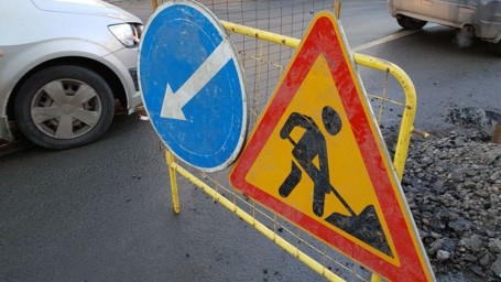 На 5-й Советской улице прорвало трубу с горячей водой