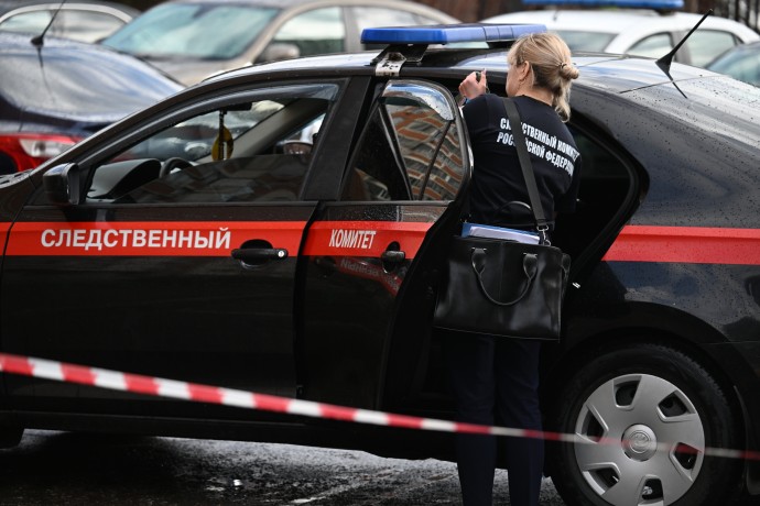 СК: Москвич избил женщину, поджег квартиру с ней и ушел