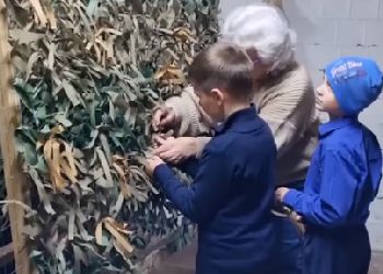 Благовещенские школьники создали масксети для бойцов