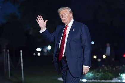 Трамп выехал на встречу с Путиным