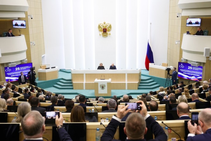 Совет Федерации одобрил закон, расширяющий эксперимент по доступности СПО