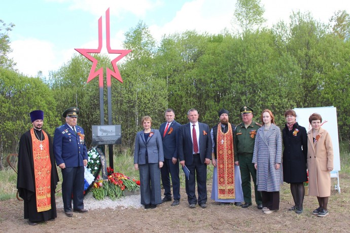 В Заокском районе открыт памятный знак экипажу сбитого самолёта Су-2
